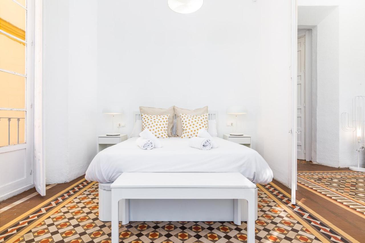 Suite Homes Apartamentos Plaza De La Merced 马拉加 外观 照片