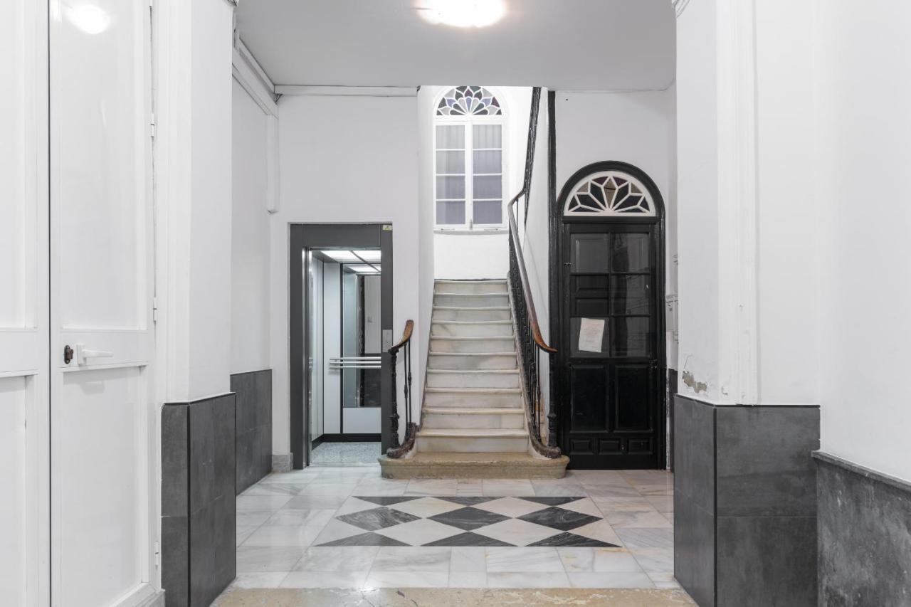 Suite Homes Apartamentos Plaza De La Merced 马拉加 外观 照片